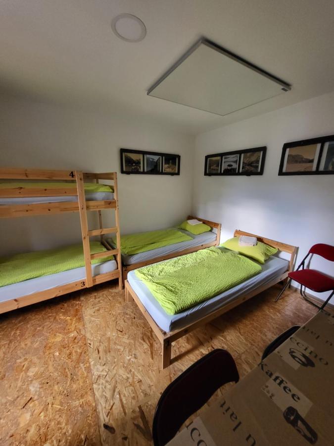 Bus Station Beds Bled Exterior foto